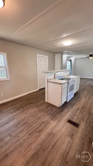 114 Marion Avenue Clyo, GA 31303