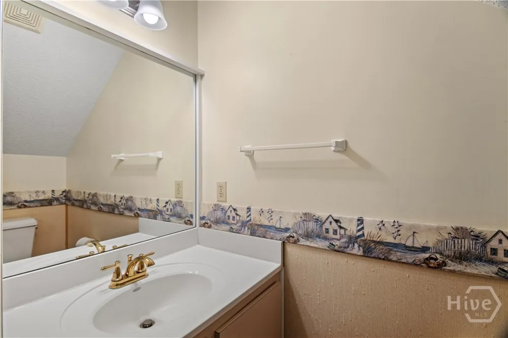 157 Ole Oak Road Allenhurst, GA 31301