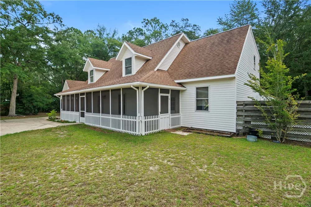 157 Ole Oak Road Allenhurst, GA 31301