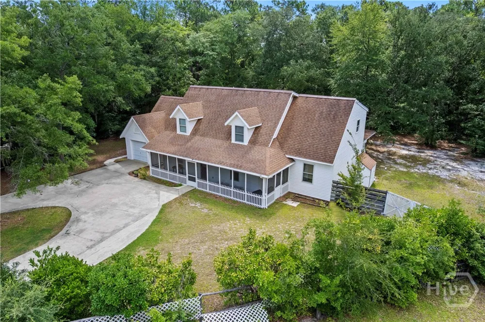 157 Ole Oak Road Allenhurst, GA 31301