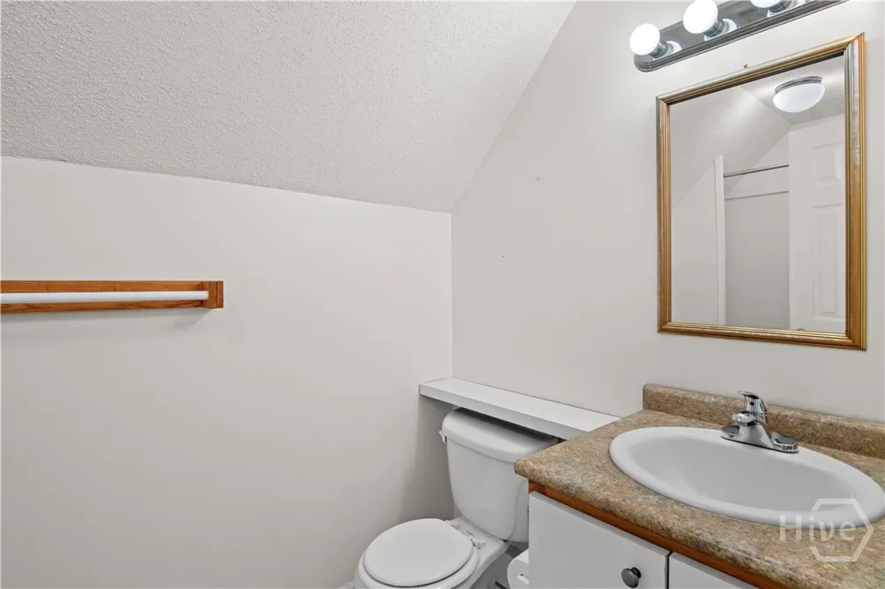 157 Ole Oak Road Allenhurst, GA 31301