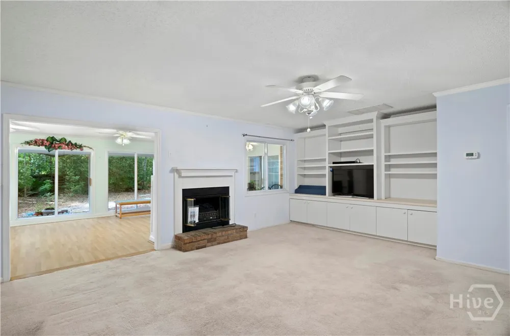 157 Ole Oak Road Allenhurst, GA 31301
