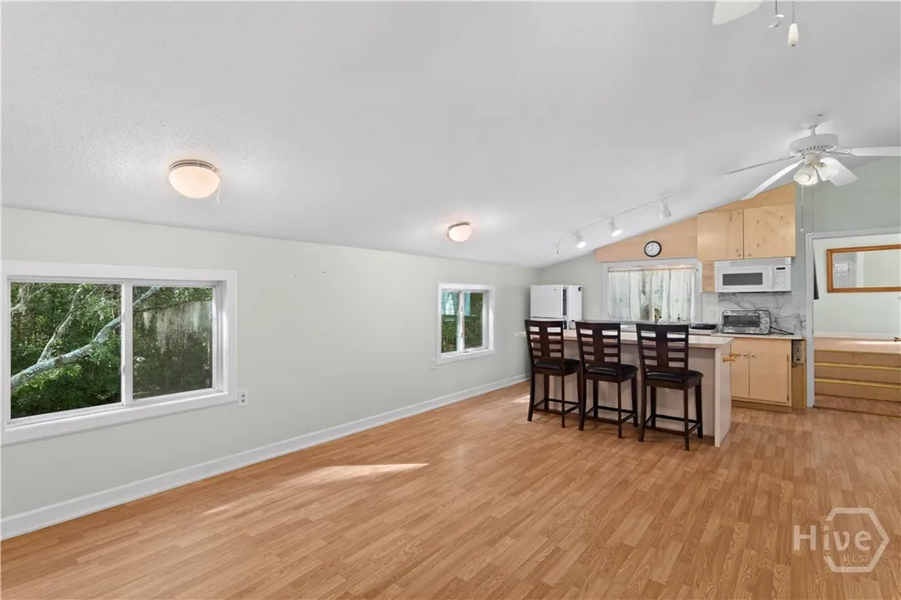 157 Ole Oak Road Allenhurst, GA 31301