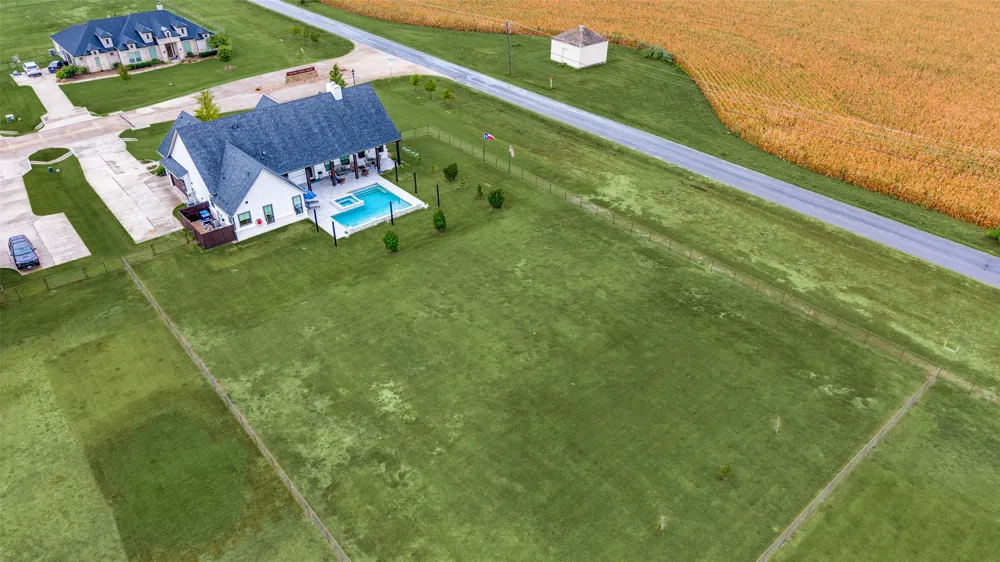 43 Ohanlon Drive Van Alstyne, TX 75495