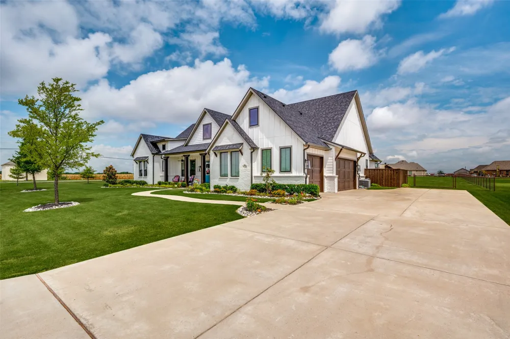 43 Ohanlon Drive Van Alstyne, TX 75495