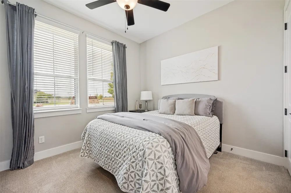 43 Ohanlon Drive Van Alstyne, TX 75495