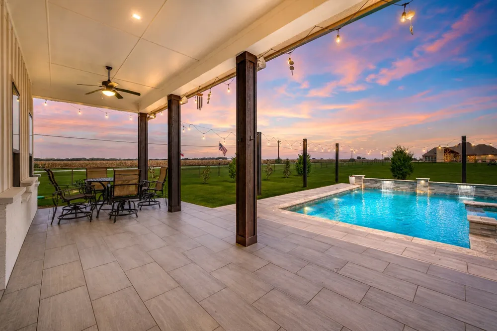 43 Ohanlon Drive Van Alstyne, TX 75495
