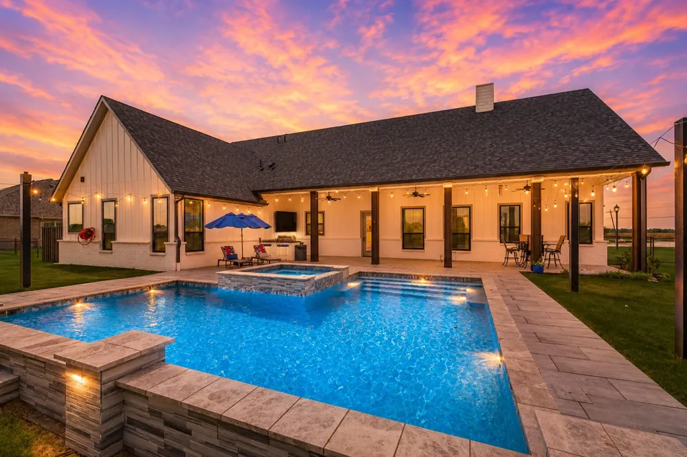 43 Ohanlon Drive Van Alstyne, TX 75495