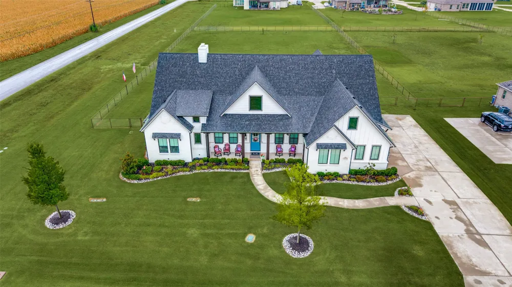 43 Ohanlon Drive Van Alstyne, TX 75495