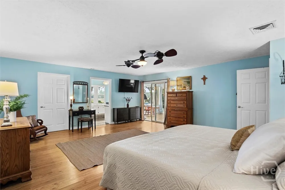 1214 Shell Point Road NE Townsend, GA 31331