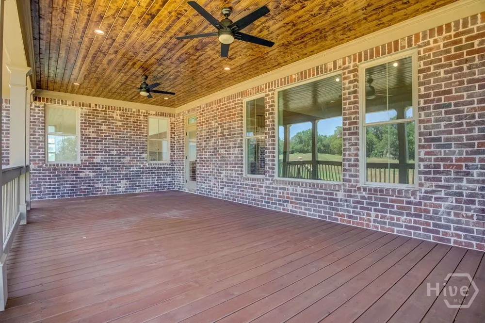 2262 Malcom Estates Drive Bogart, GA 30622