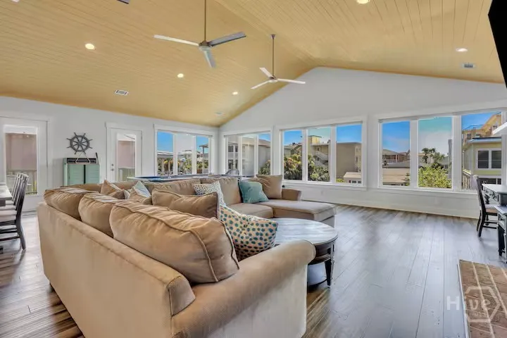 14 17th Street Tybee Island, GA 31328