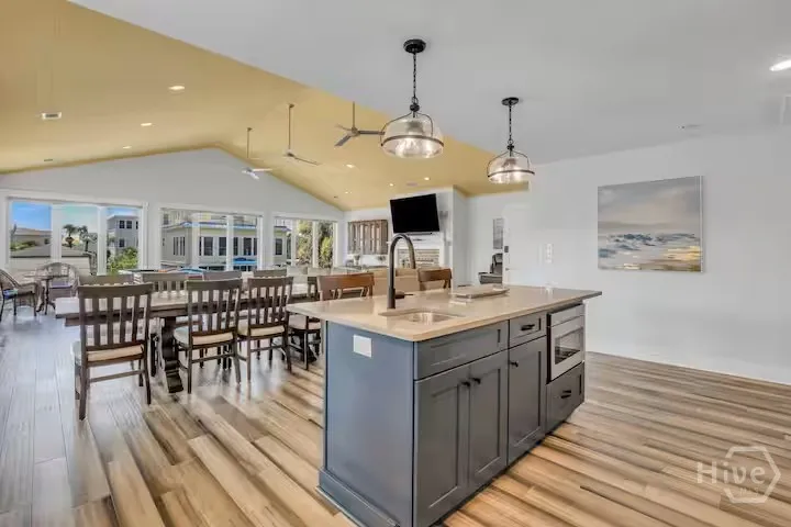 14 17th Street Tybee Island, GA 31328