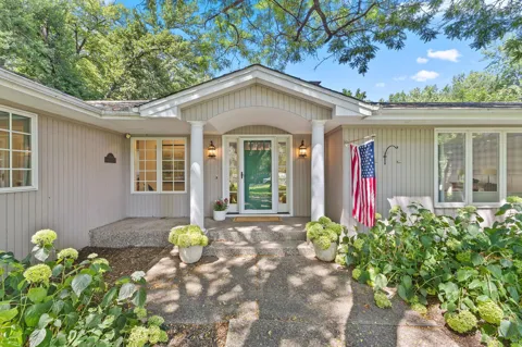8100 Oakmere Road