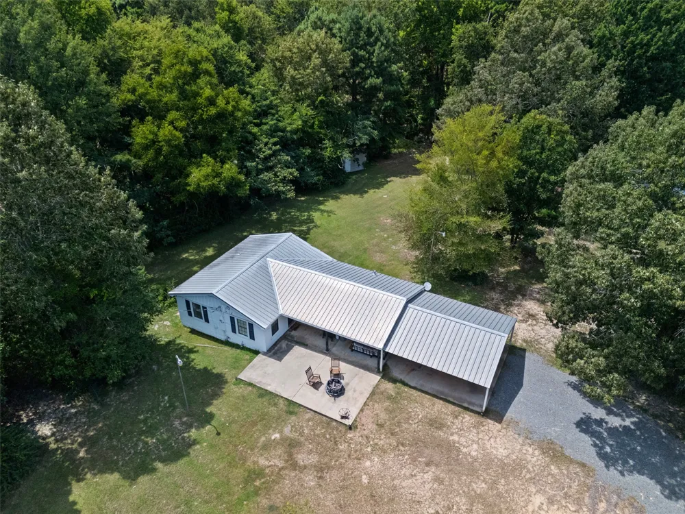 11932 Wisteria Ore City, TX 75683