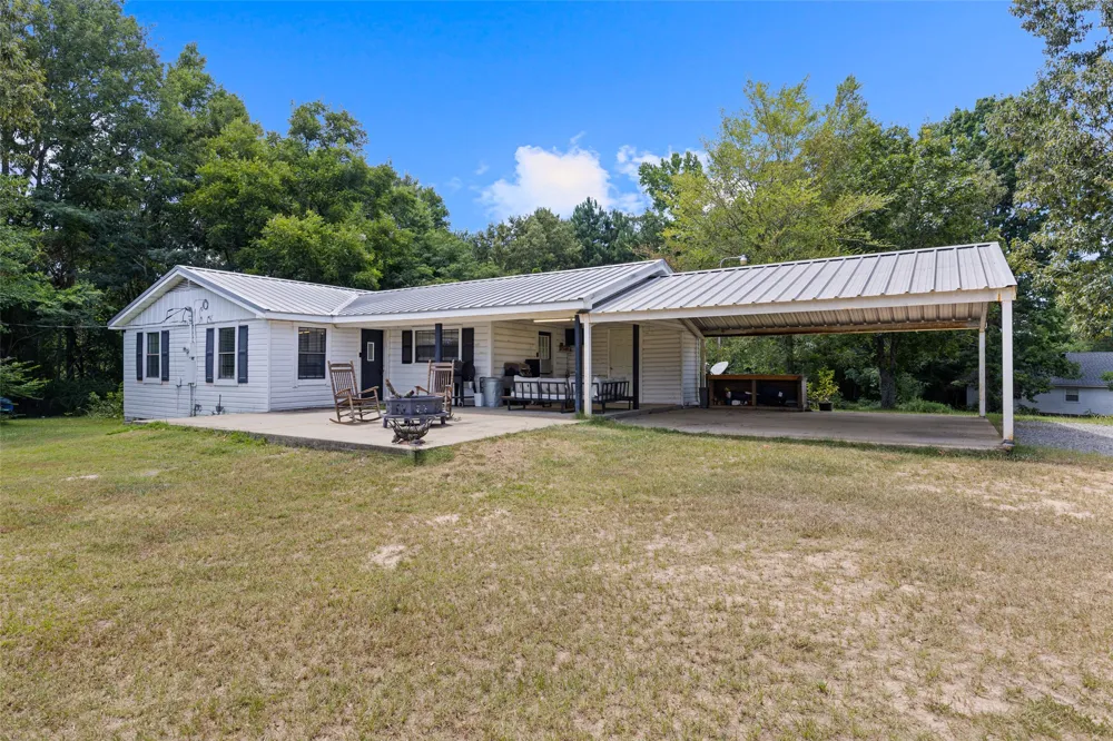 11932 Wisteria Ore City, TX 75683