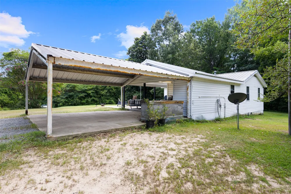 11932 Wisteria Ore City, TX 75683