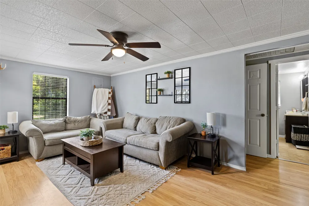 11932 Wisteria Ore City, TX 75683