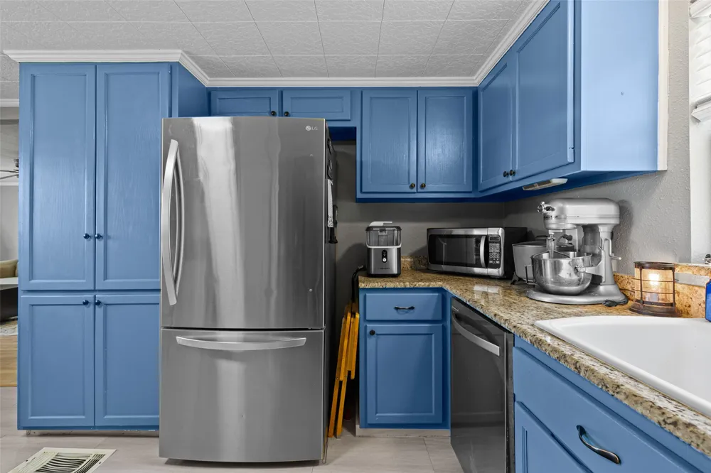 11932 Wisteria Ore City, TX 75683