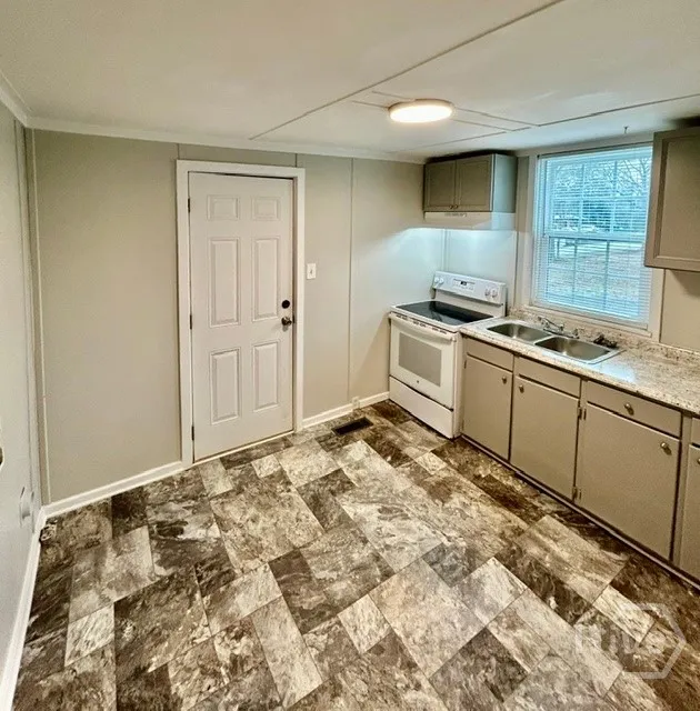 108 Lata Terrace Milledgeville, GA 31061