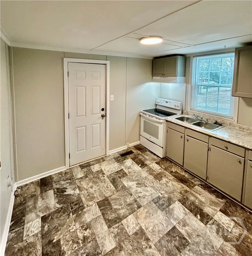 108 Lata Terrace Milledgeville, GA 31061