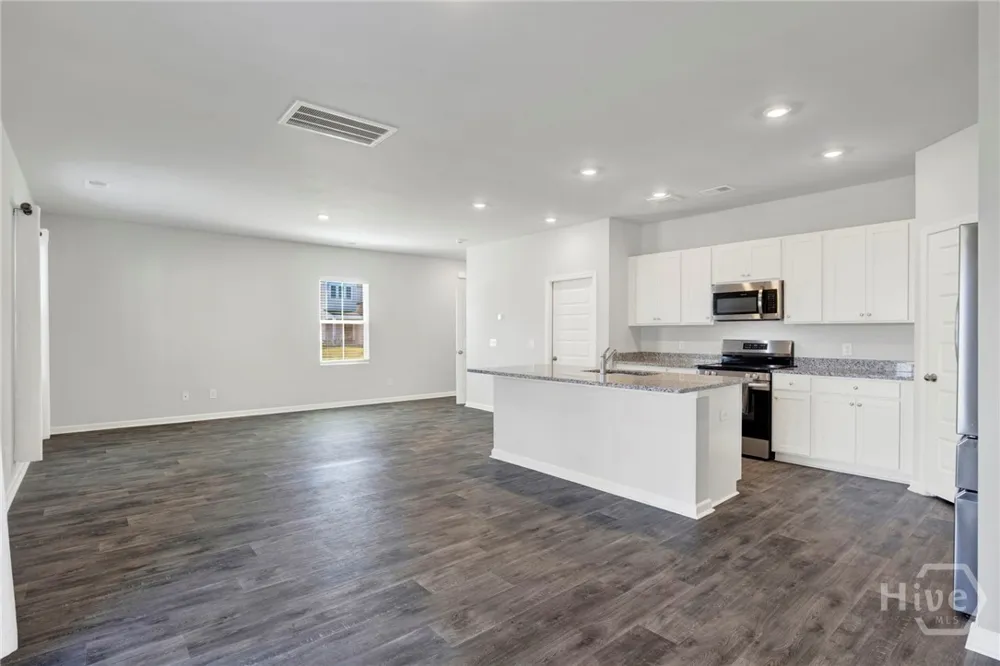 100 Amethyst Drive Bloomingdale, GA 31302