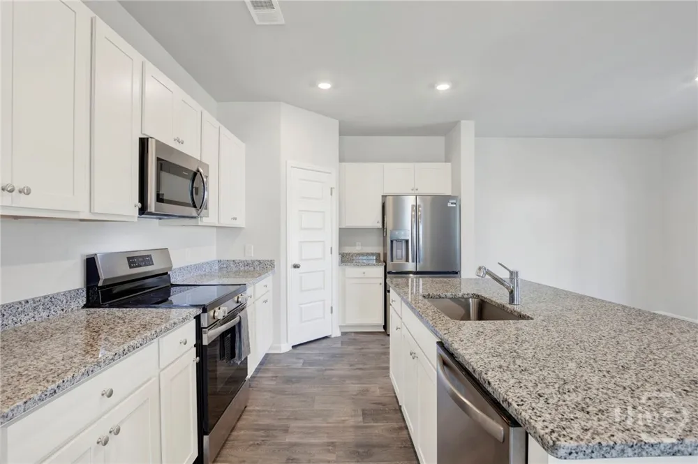 100 Amethyst Drive Bloomingdale, GA 31302