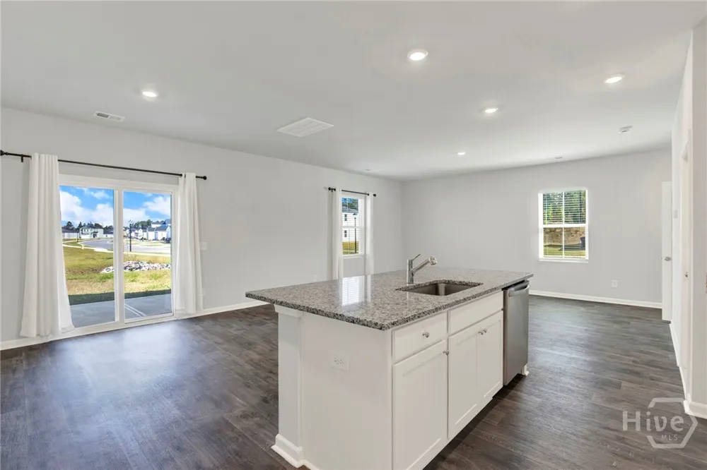 100 Amethyst Drive Bloomingdale, GA 31302