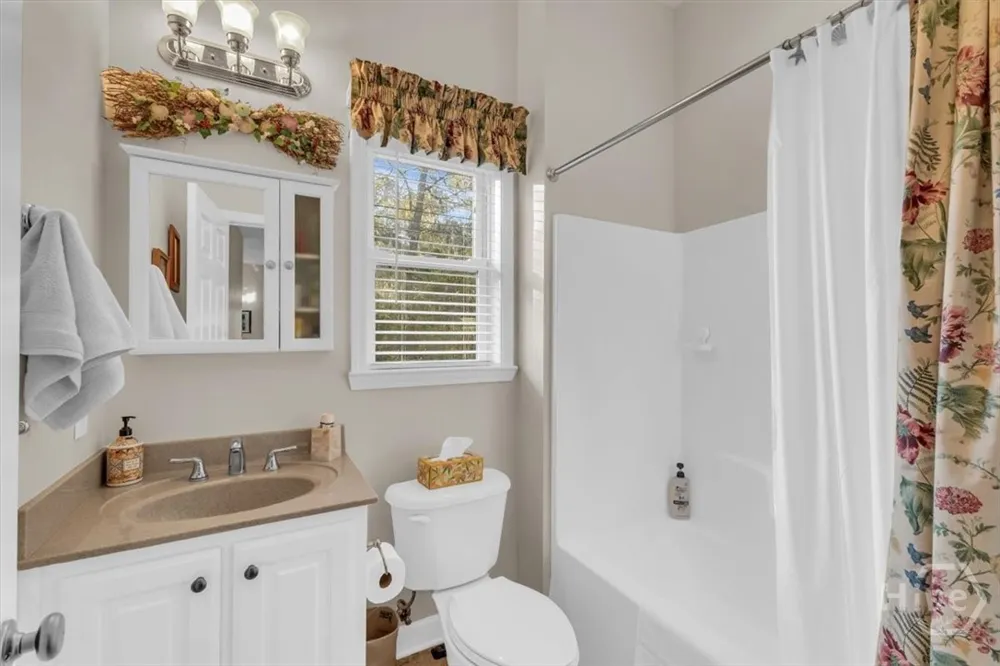 1039 Shell Point Cove Road NE Townsend, GA 31331