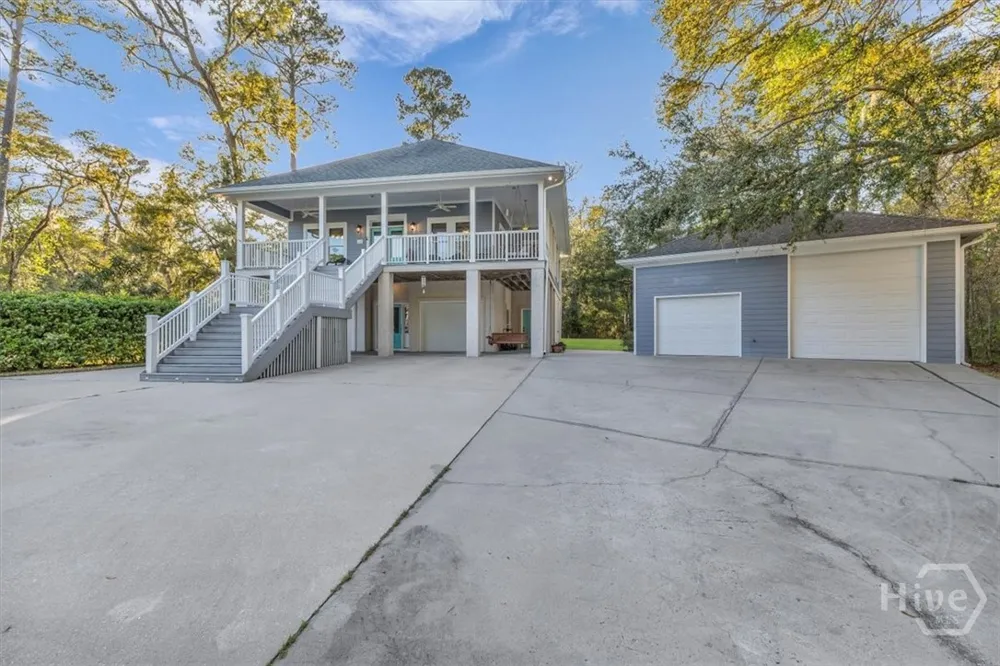 1039 Shell Point Cove Road NE Townsend, GA 31331