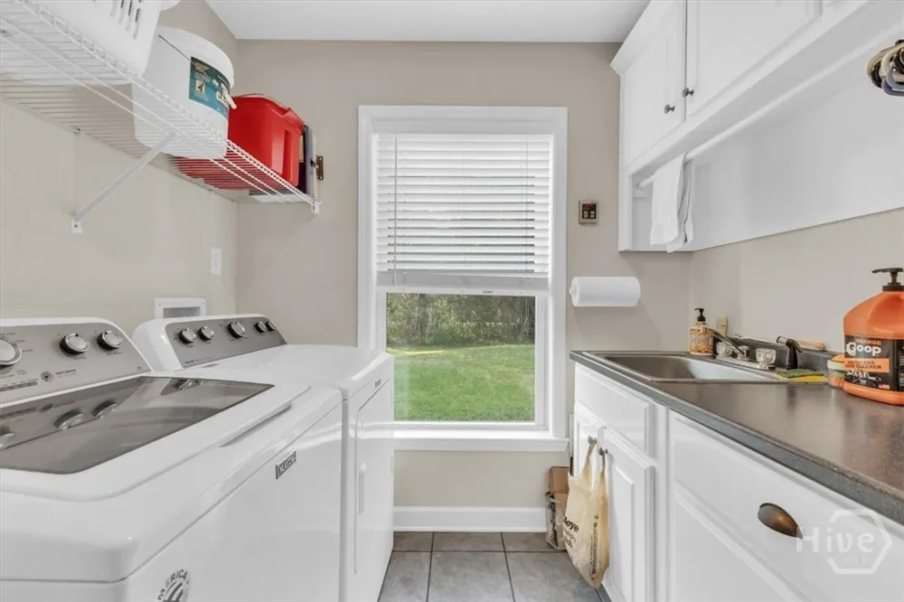 1039 Shell Point Cove Road NE Townsend, GA 31331