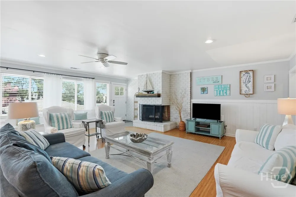 10 Center Terrace Tybee Island, GA 31328