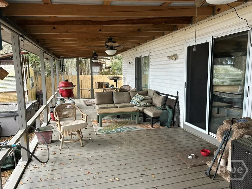 941 Lake Drive Midway, GA 31320