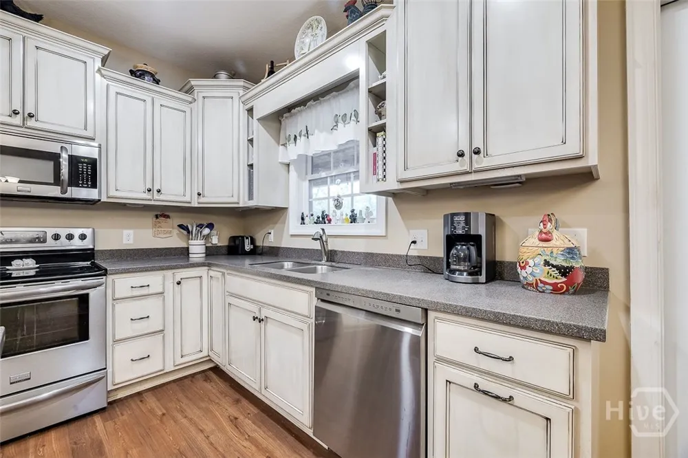 316 Hatcher Run Ellabell, GA 31308