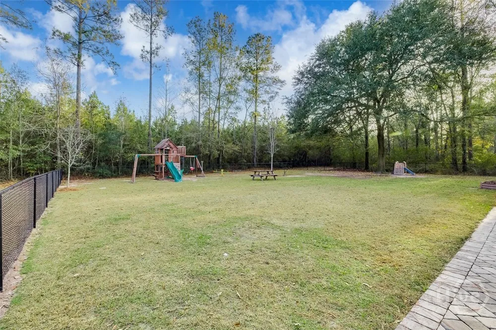 316 Hatcher Run Ellabell, GA 31308