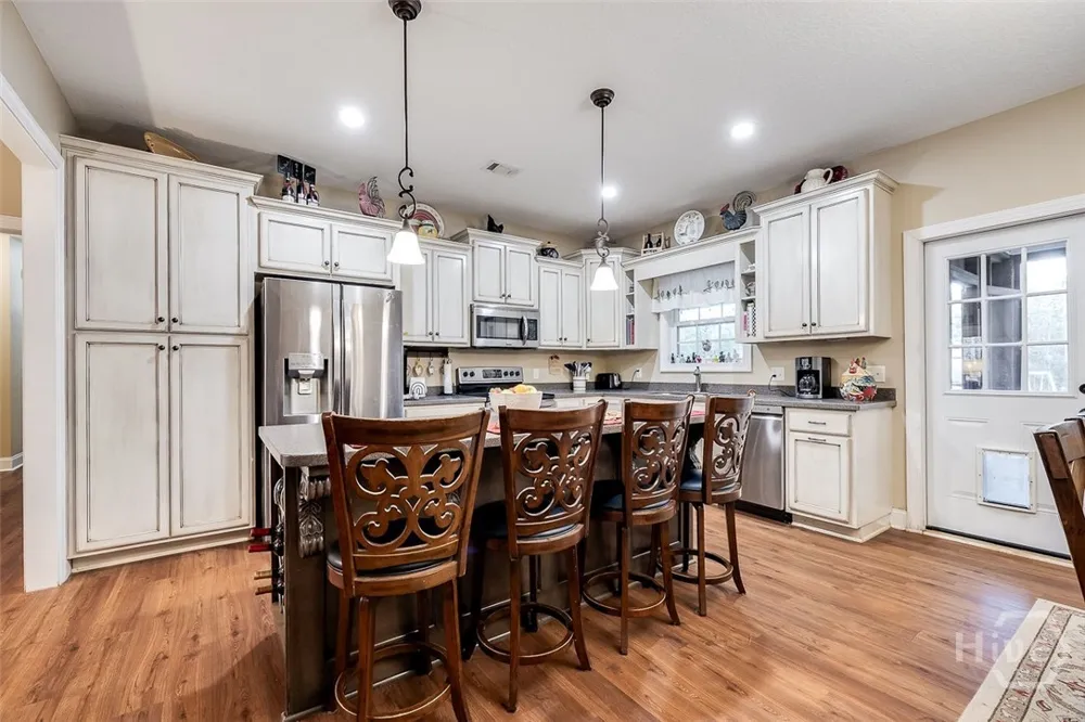 316 Hatcher Run Ellabell, GA 31308