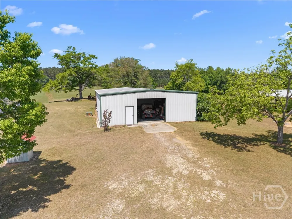 4194 Ivey S. Lane Millen, GA 30442