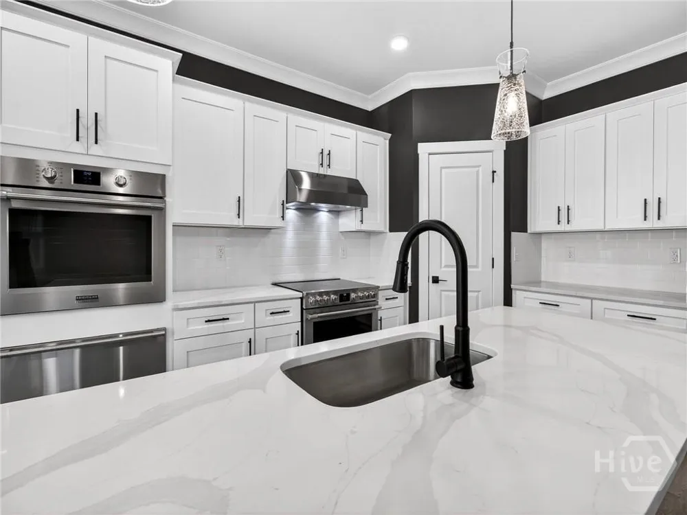 1091 Deer Trail Bishop, GA 30621