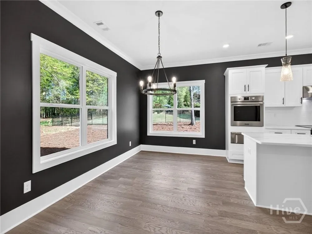 1091 Deer Trail Bishop, GA 30621