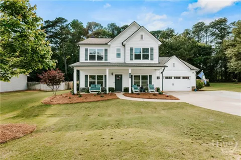 20 Woodbury Lane