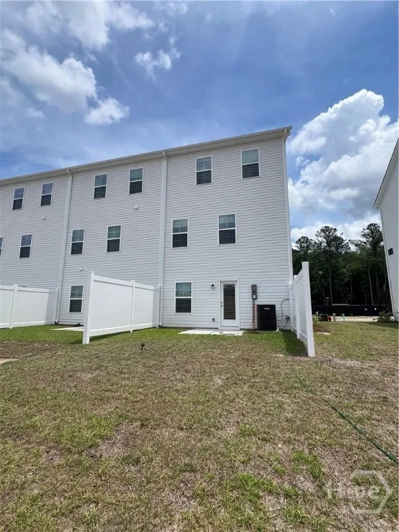 137 Simms Way Hinesville, GA 31313