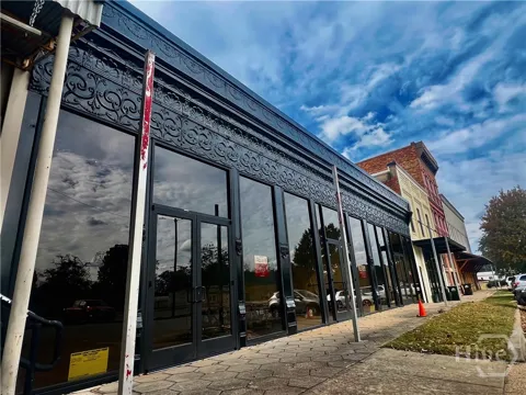 71 East North Avenue