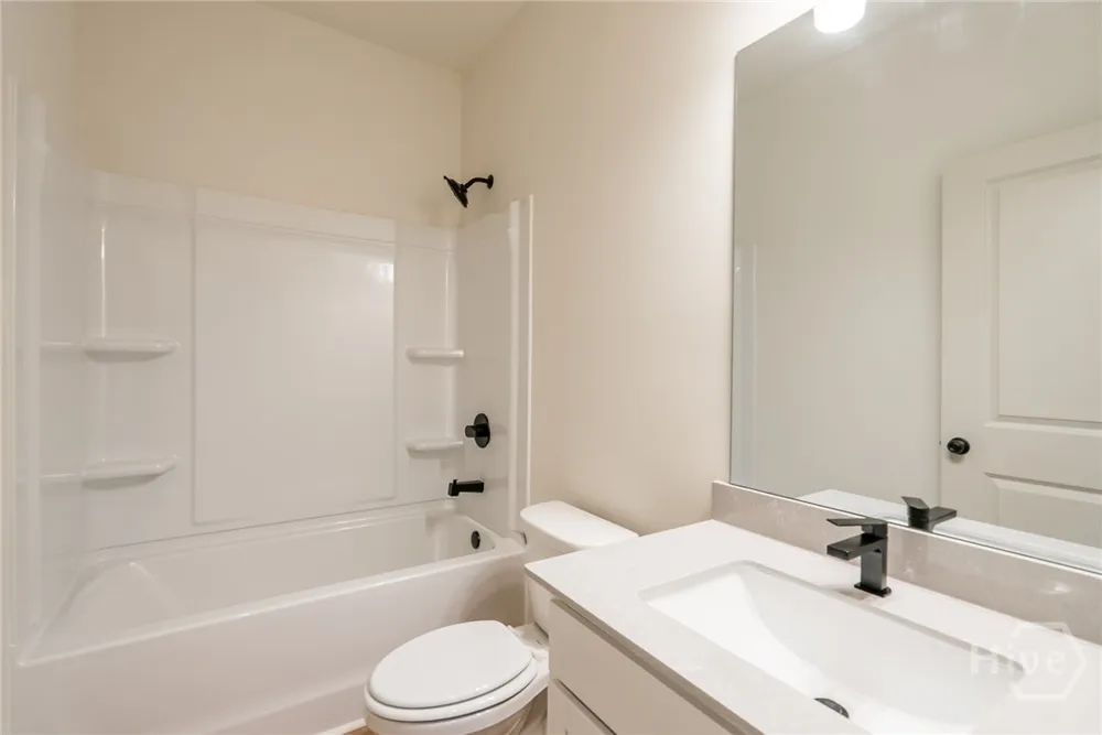 209 Squirrel Run Good Hope, GA 30641