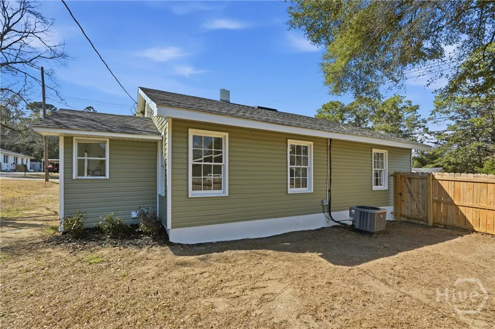 318 Peachtree Circle Sylvania, GA 30467
