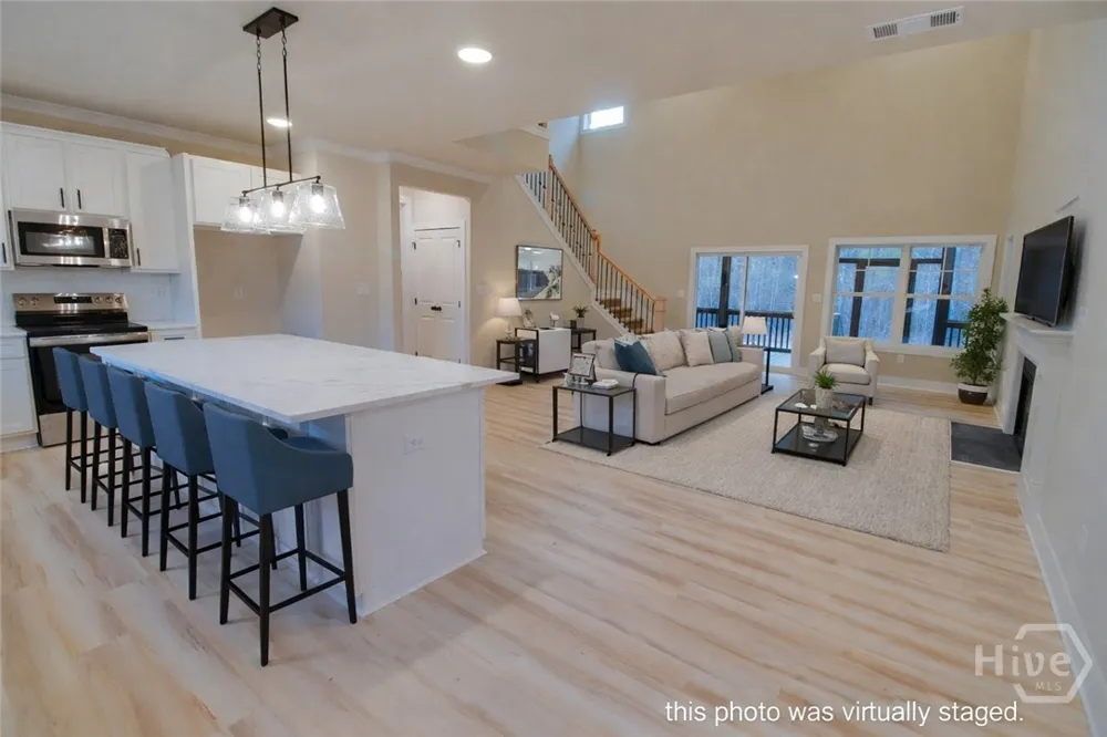 1021 Pointe S Tignall, GA 30668