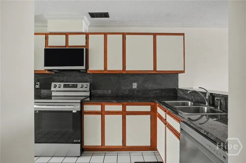 3005 River Drive #511 Thunderbolt, GA 31404