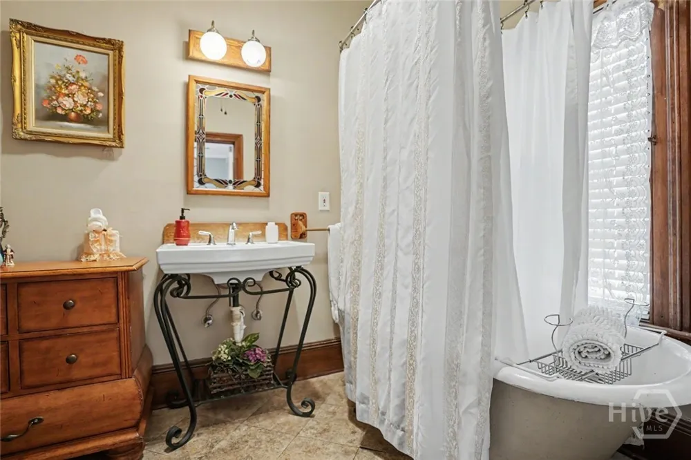 209 Osborne Street St Marys, GA 31558