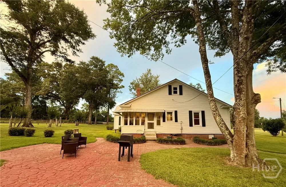 1693 Burtons Ferry Highway Sylvania, GA 30467