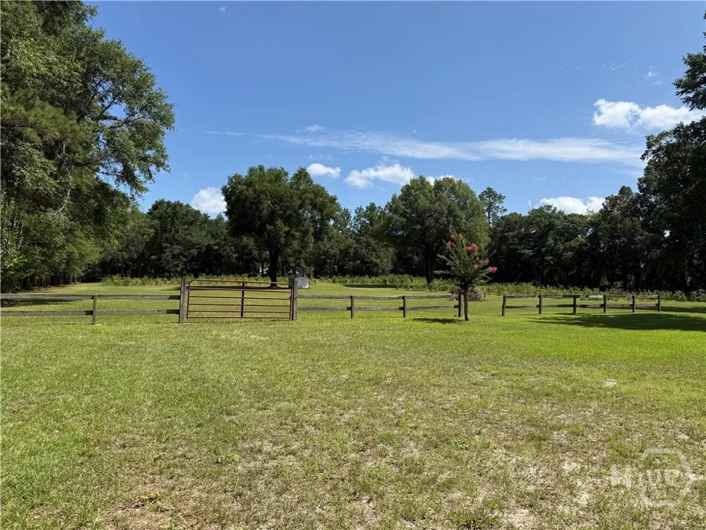 1693 Burtons Ferry Highway Sylvania, GA 30467
