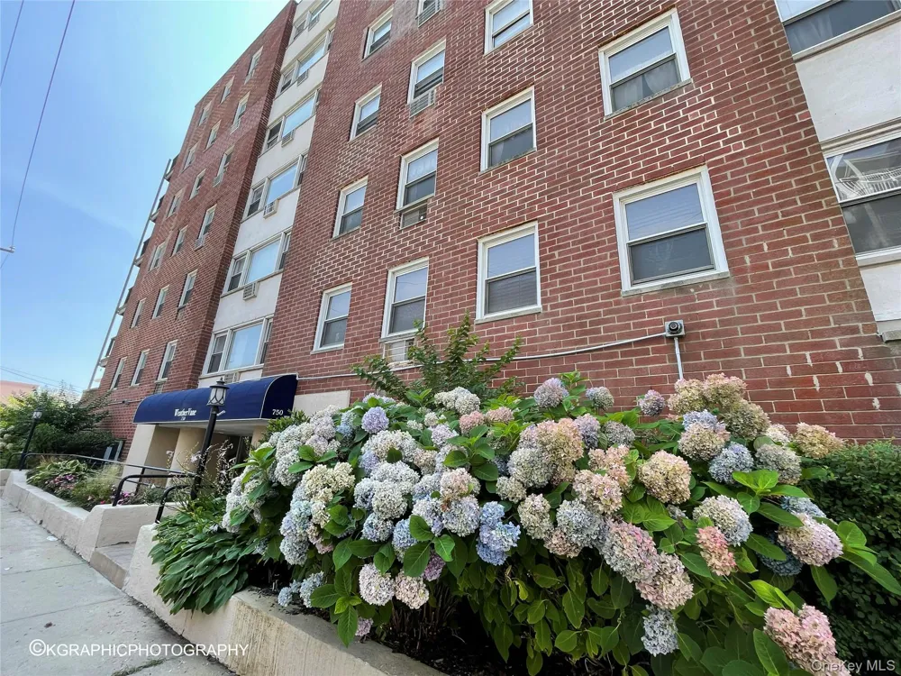 750 Shore Road #1-0  2nd fl Long Beach, NY 11561